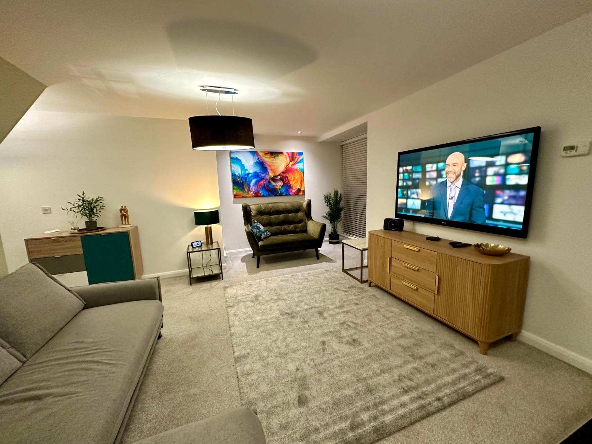 Ao & Etihad Stadium 6 Guest Stay- 3 Bedroom Central House With Parking & Wi Fi แมนเชสเตอร์ ภายนอก รูปภาพ