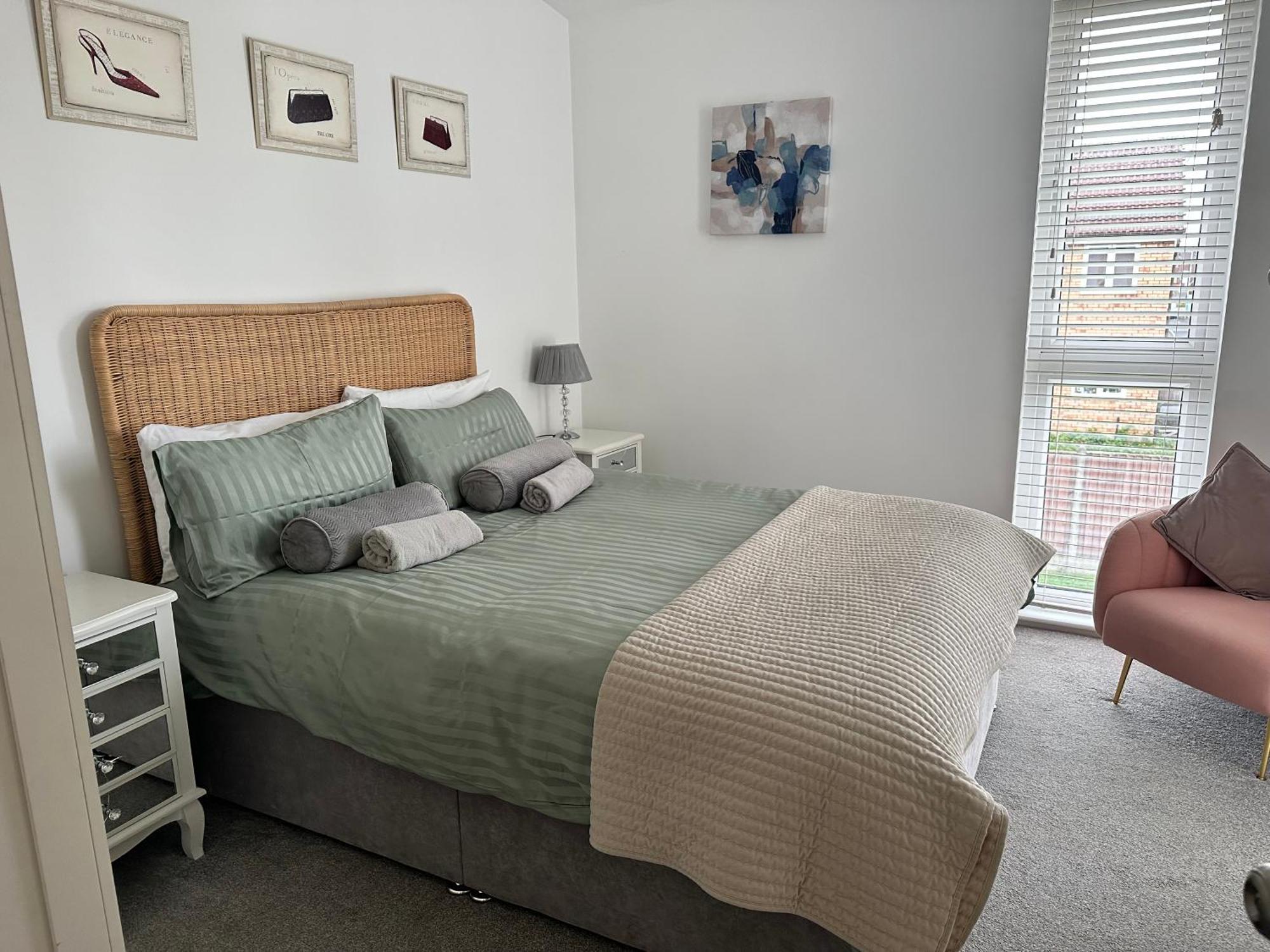 Ao & Etihad Stadium 6 Guest Stay- 3 Bedroom Central House With Parking & Wi Fi แมนเชสเตอร์ ภายนอก รูปภาพ